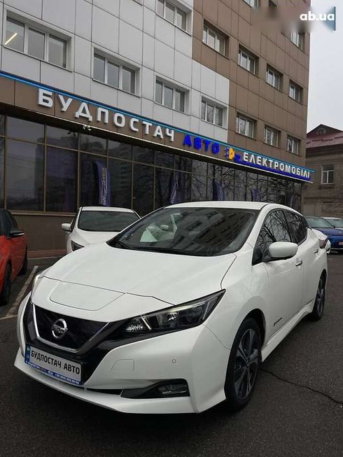 Nissan Leaf 2019 - фото 3