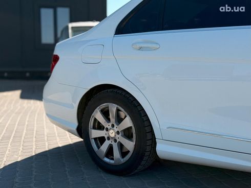 Mercedes-Benz C-Класс 2012 белый - фото 9