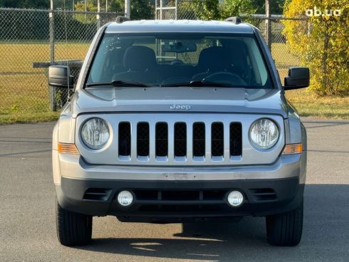 Jeep Patriot 2016 серебристый - фото 2