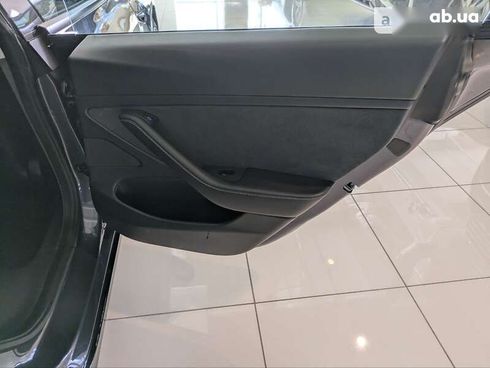 Tesla Model 3 2020 - фото 17