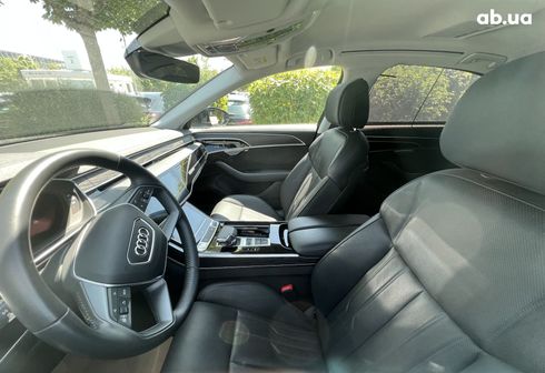 Audi A8 2022 - фото 25