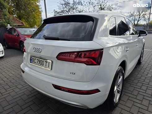 Audi Q5 2017 - фото 18