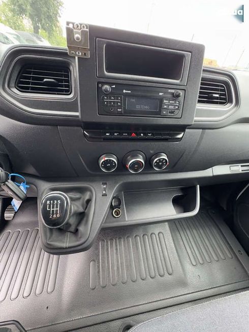 Renault Master 2020 - фото 23