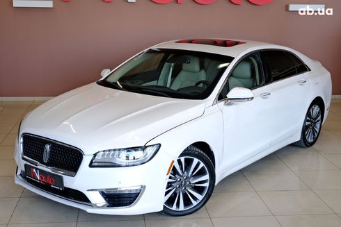 Lincoln MKZ 2017 белый - фото 2