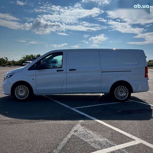 Mercedes-Benz Vito 2021 - фото 6