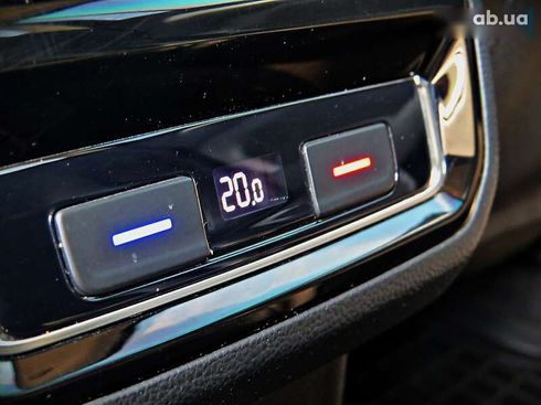 Volkswagen Passat 2017 - фото 17
