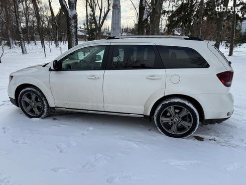 Dodge Journey 2017 белый - фото 9