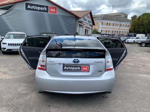 Toyota Prius 2010 серый - фото 57