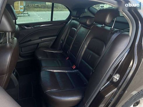 Skoda Superb 2012 - фото 15