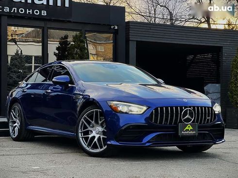 Mercedes-Benz AMG GT 4 2019 - фото 7