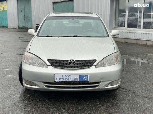 Toyota Camry 2004 - фото 2