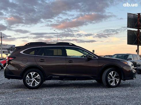 Subaru Outback 2020 коричневый - фото 9
