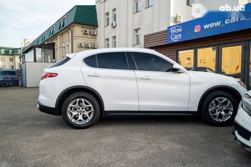 Alfa Romeo Stelvio 2020 - фото 17