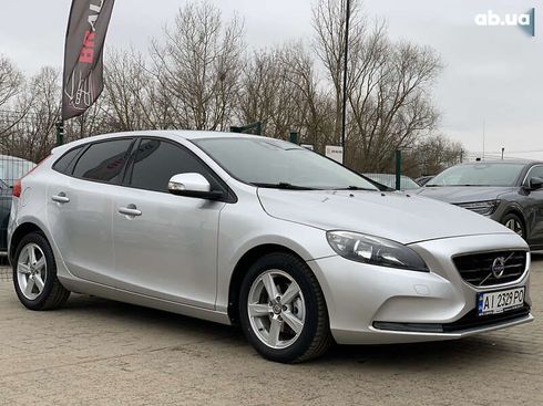 Volvo V40 2014 - фото 5
