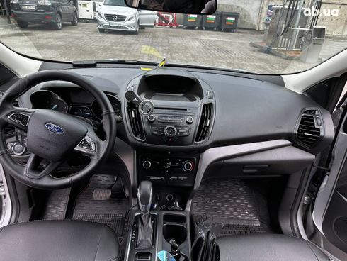 Ford Escape 2018 серый - фото 8