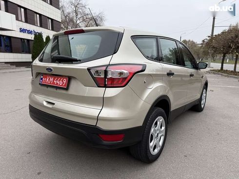 Ford Escape 2018 - фото 9