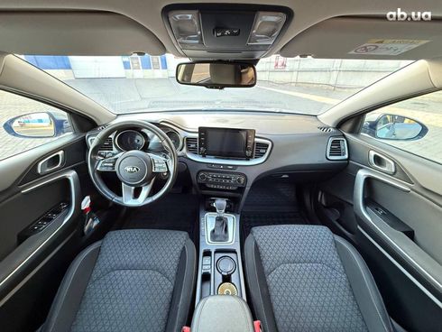 Kia Cee'd 2020 серый - фото 13