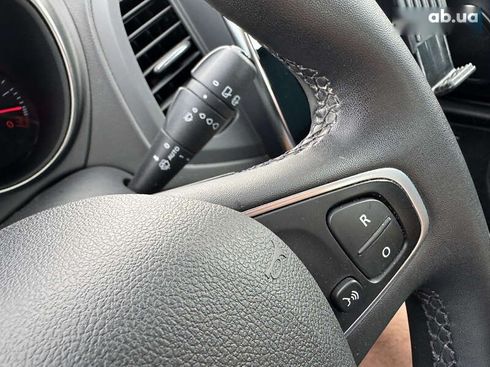 Renault Captur 2019 - фото 23