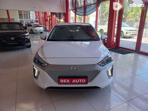 Hyundai Ioniq 2017 - фото 2