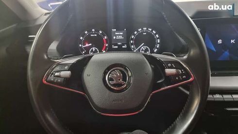 Skoda Octavia 2021 - фото 16