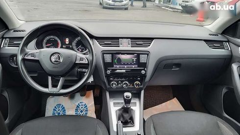 Skoda Octavia 2019 - фото 24