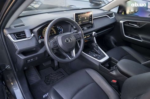 Toyota RAV4 2020 - фото 23