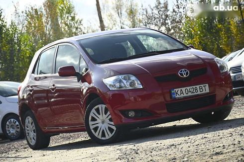 Toyota Auris 2008 - фото 2