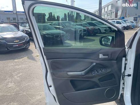Ford Kuga 2012 - фото 23