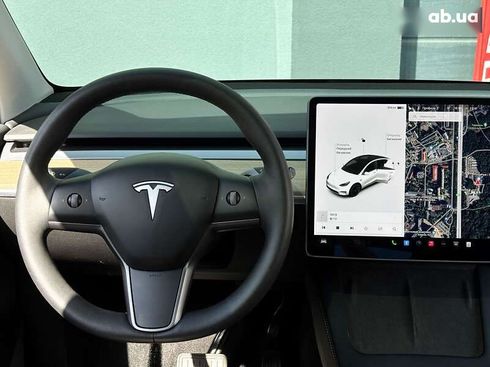 Tesla Model Y 2021 - фото 19