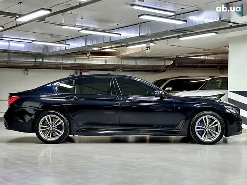 BMW 7 серия 2017 - фото 26