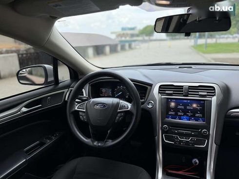 Ford Fusion 2018 - фото 26