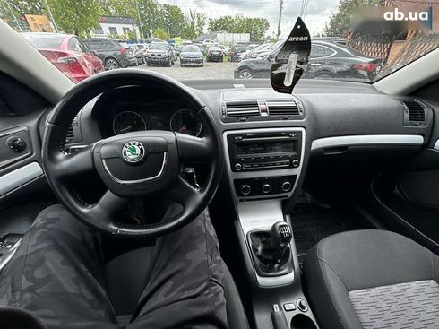 Skoda Octavia 2011 - фото 26