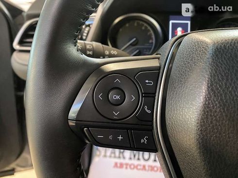 Toyota Camry 2021 - фото 19