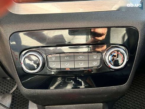 JAC S2 2017 - фото 27