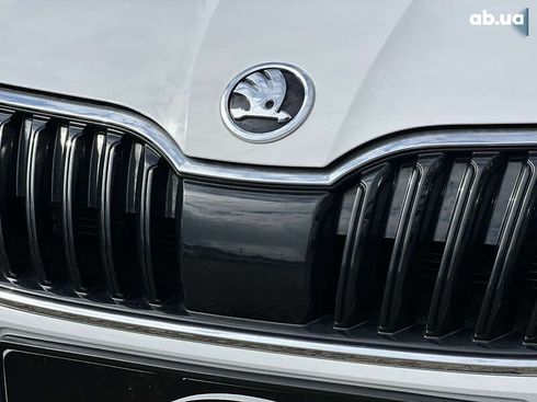 Skoda Octavia 2020 - фото 14