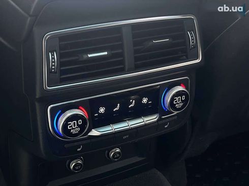 Audi Q7 2018 - фото 16
