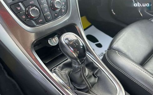 Opel Astra 2011 - фото 13