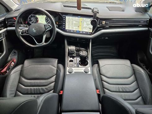 Volkswagen Touareg 2022 - фото 21