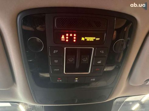 Kia Carnival 2021 - фото 22