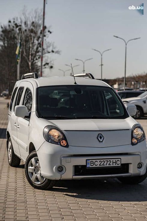 Renault Kangoo 2011 - фото 7