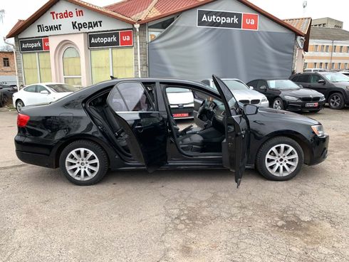 Volkswagen Jetta 2010 черный - фото 42