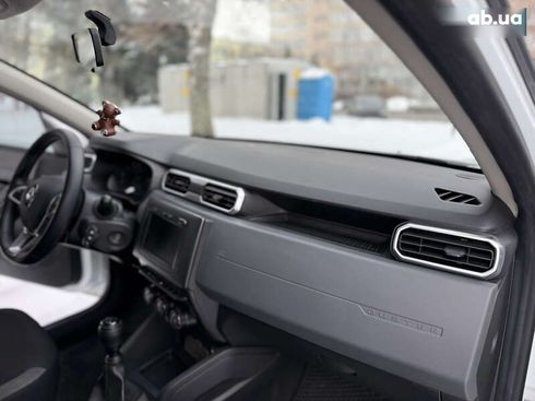 Renault Duster 2021 - фото 23