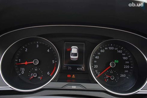 Volkswagen Passat 2018 - фото 26