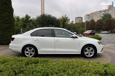 Volkswagen Jetta 2016 - фото 8