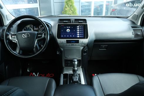 Toyota Land Cruiser Prado 2020 белый - фото 6