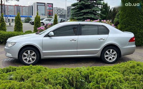 Skoda Superb 2012 - фото 4