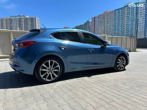 Mazda 3 2018 синий - фото 8
