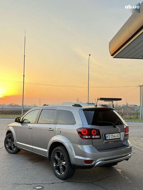 Dodge Journey 2020 - фото 12