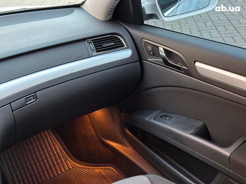 Skoda Superb 2012 белый - фото 34