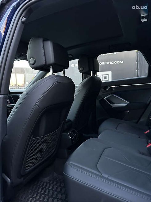 Audi Q3 2020 - фото 12